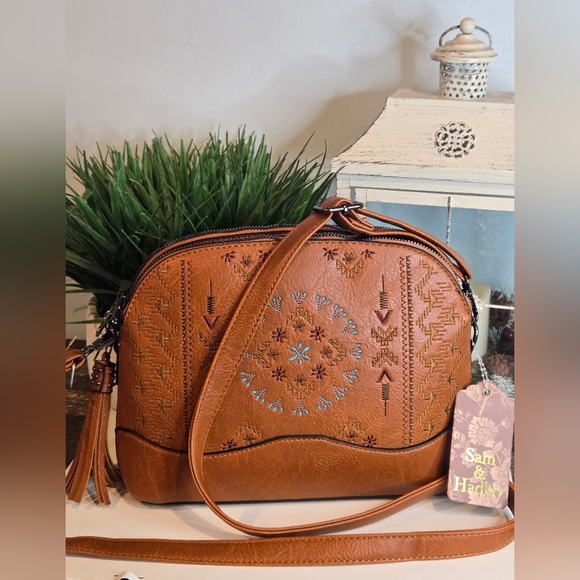 Sam & Hadley Handbags - Sam & Hadley Crossbody Bag